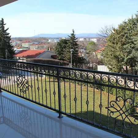 Villa Antunovic Malinska Exteriör bild