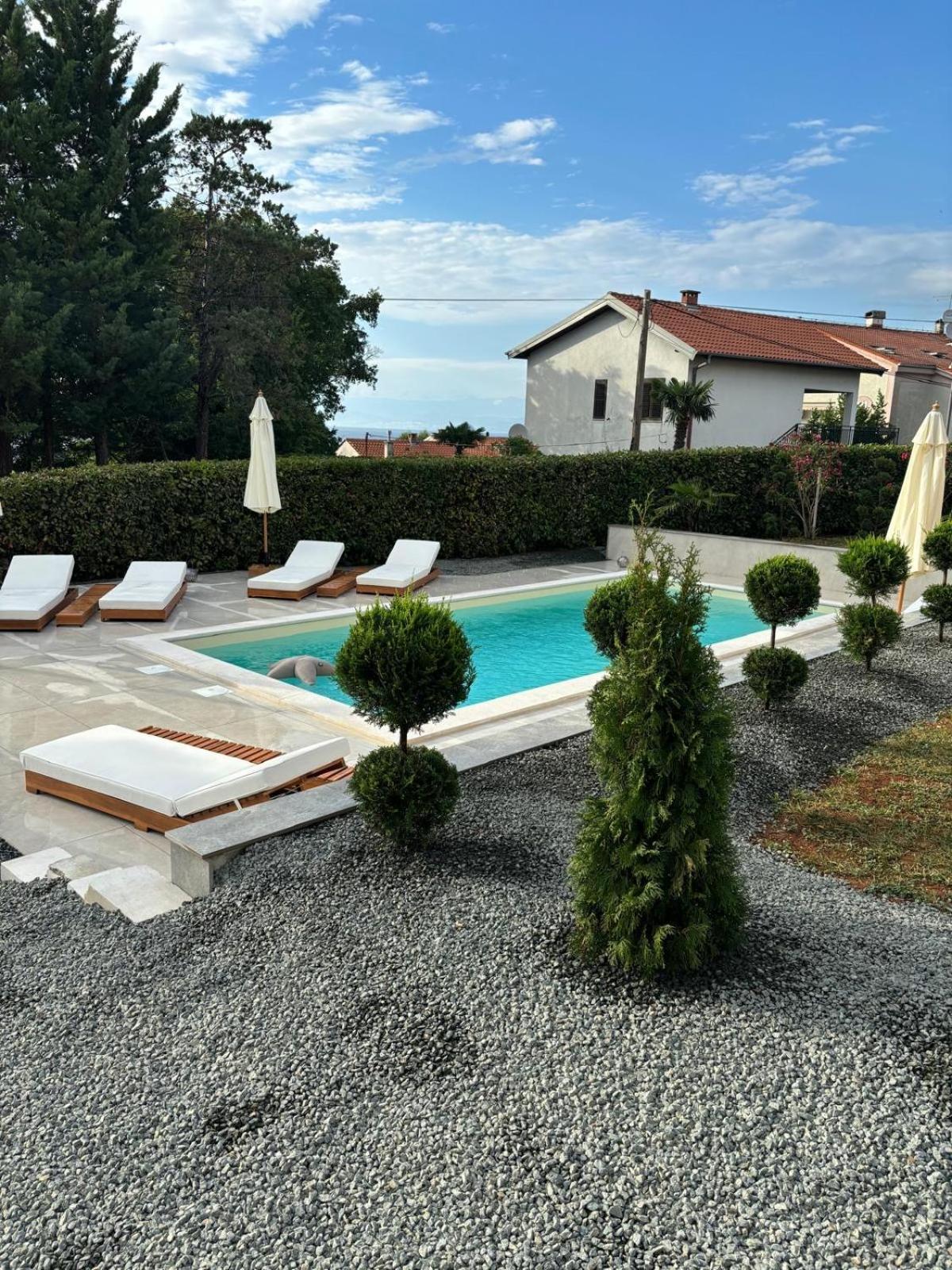 Antunovic Apartment
